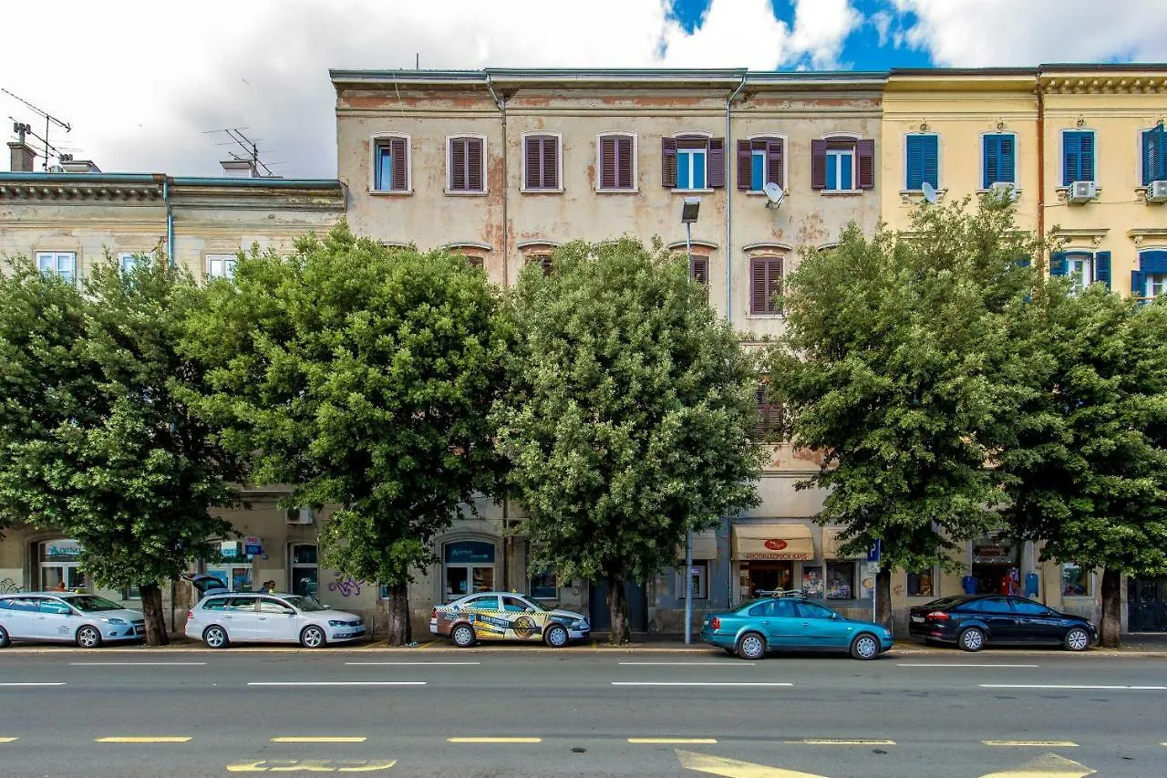 Apartments Carpathia Rijeka