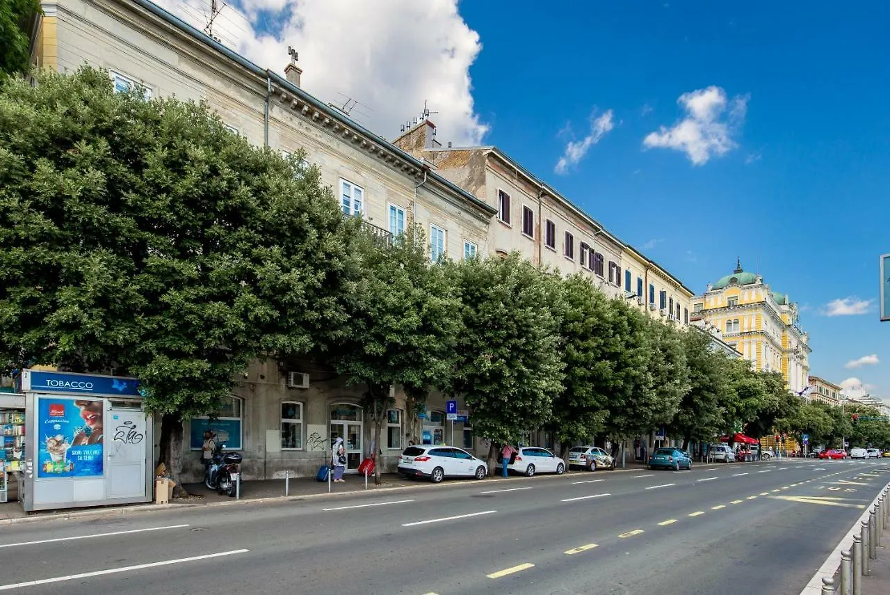 Apartments Carpathia Rijeka