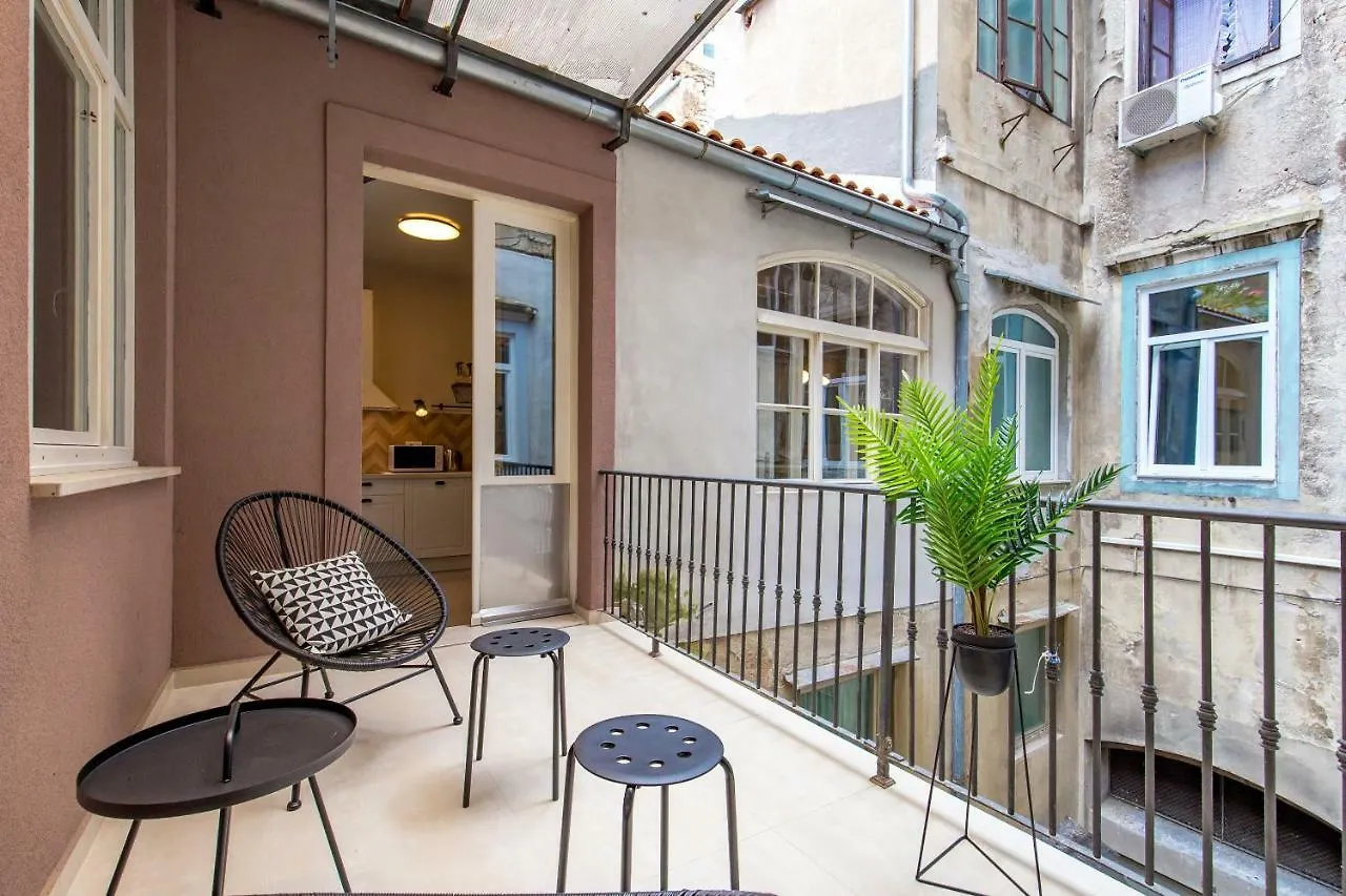 Apartments Carpathia Rijeka 0*,  Croatia